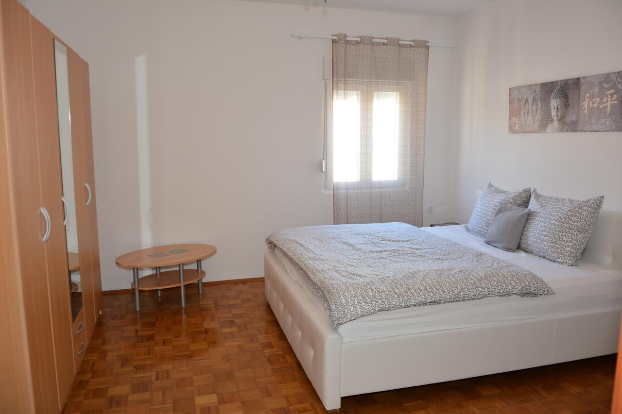Taris Apartment